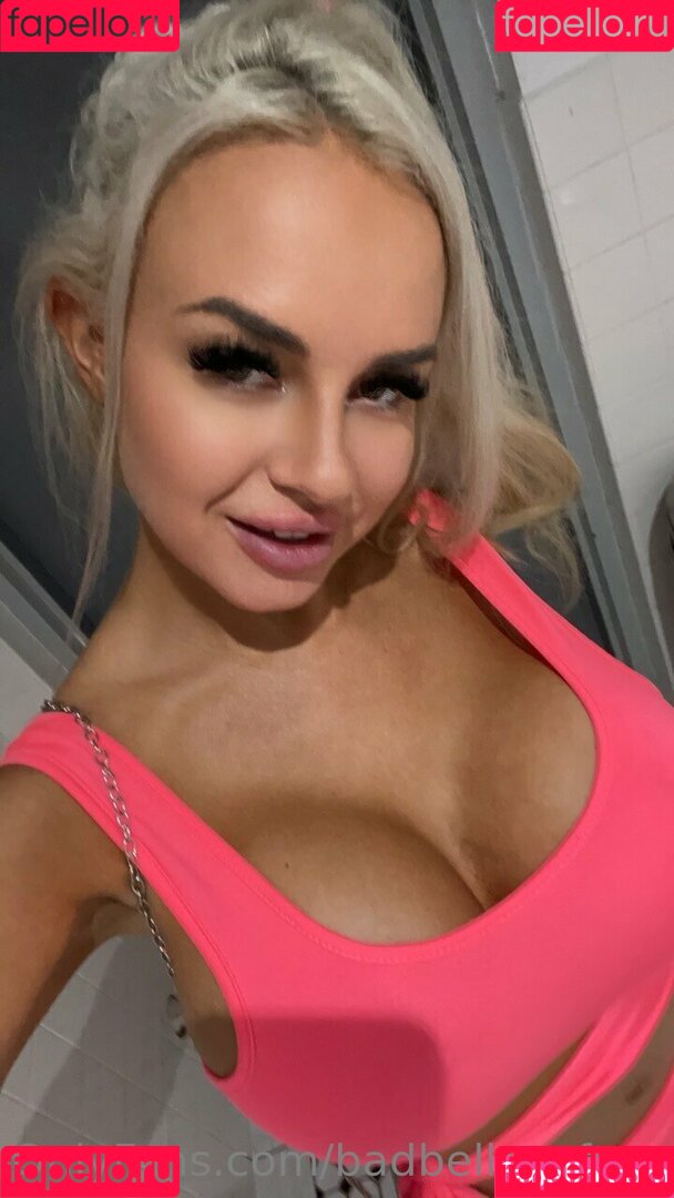 badbellaxofree Onlyfans Photo Gallery 