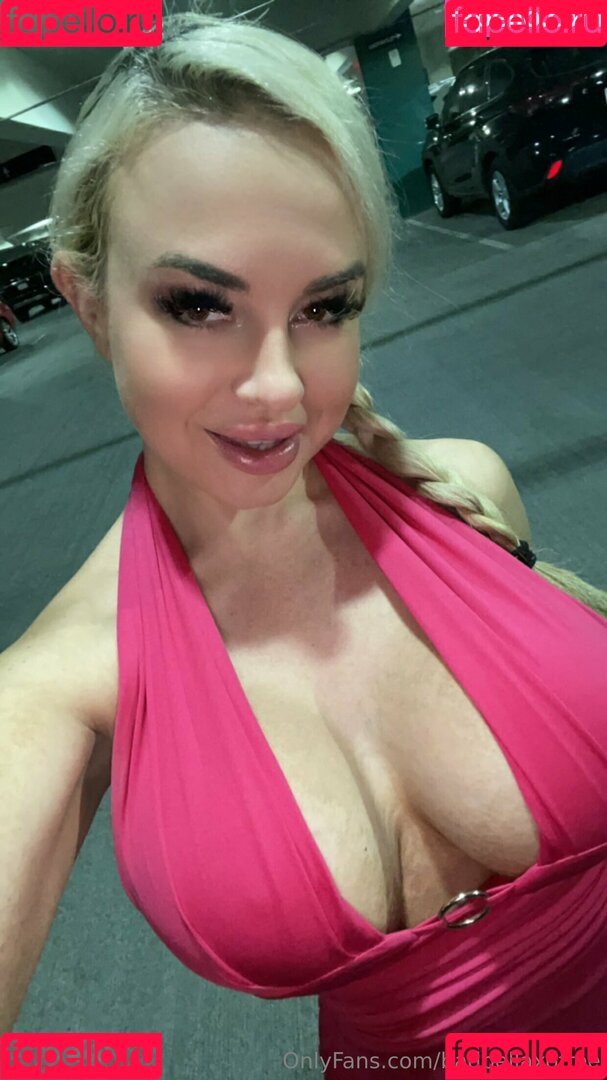 badbellaxofree Onlyfans Photo Gallery 