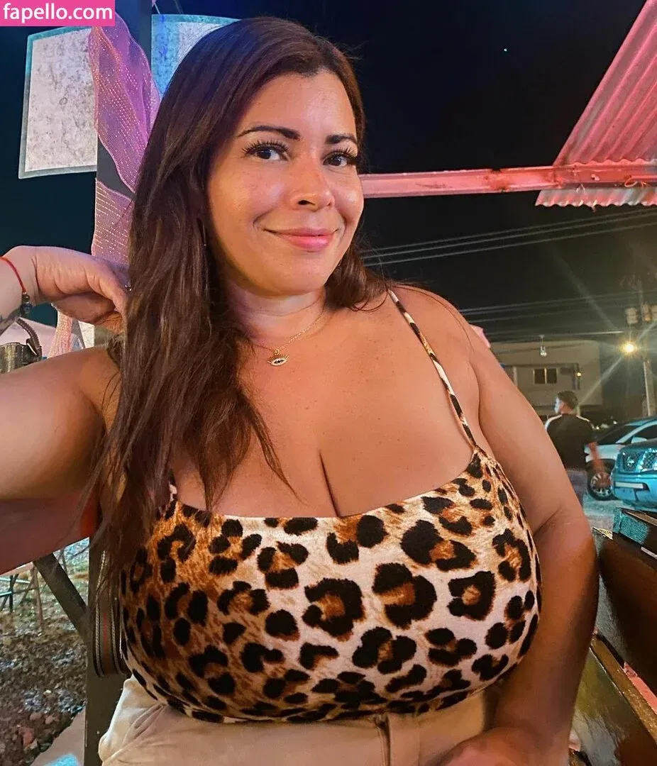 sororonga Onlyfans Photo Gallery 