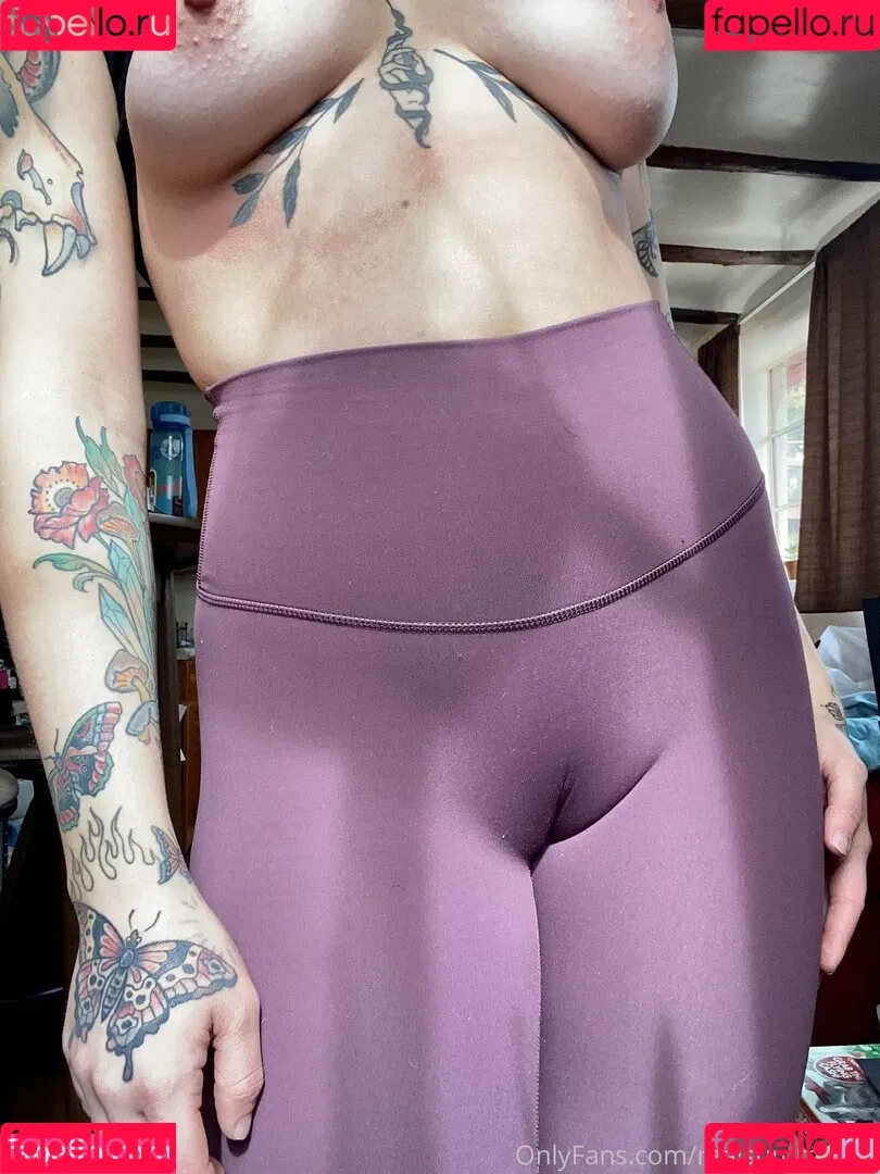 realsummerlily Onlyfans Photo Gallery 