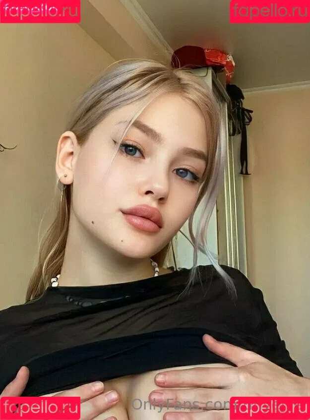 tinyellie Onlyfans Photo Gallery 