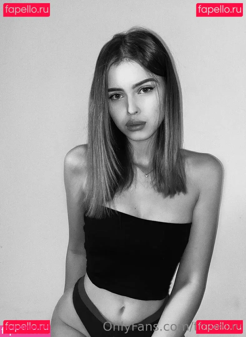 tinyellie Onlyfans Photo Gallery 