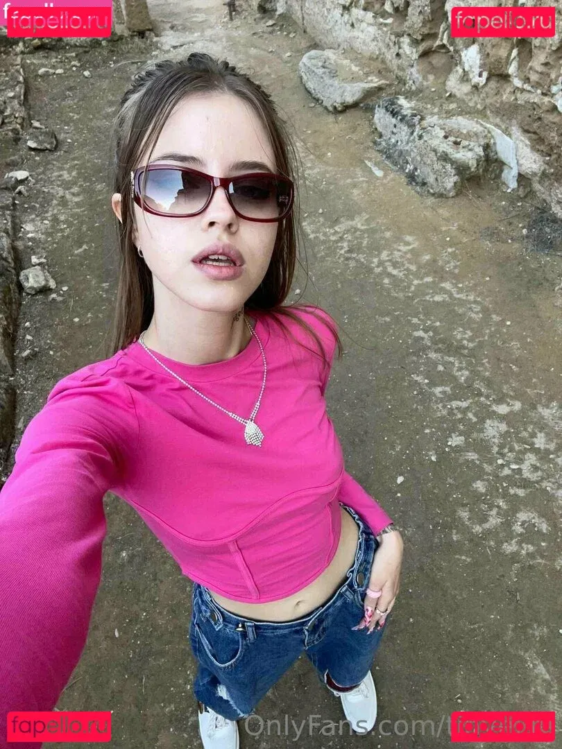 tinyellie Onlyfans Photo Gallery 