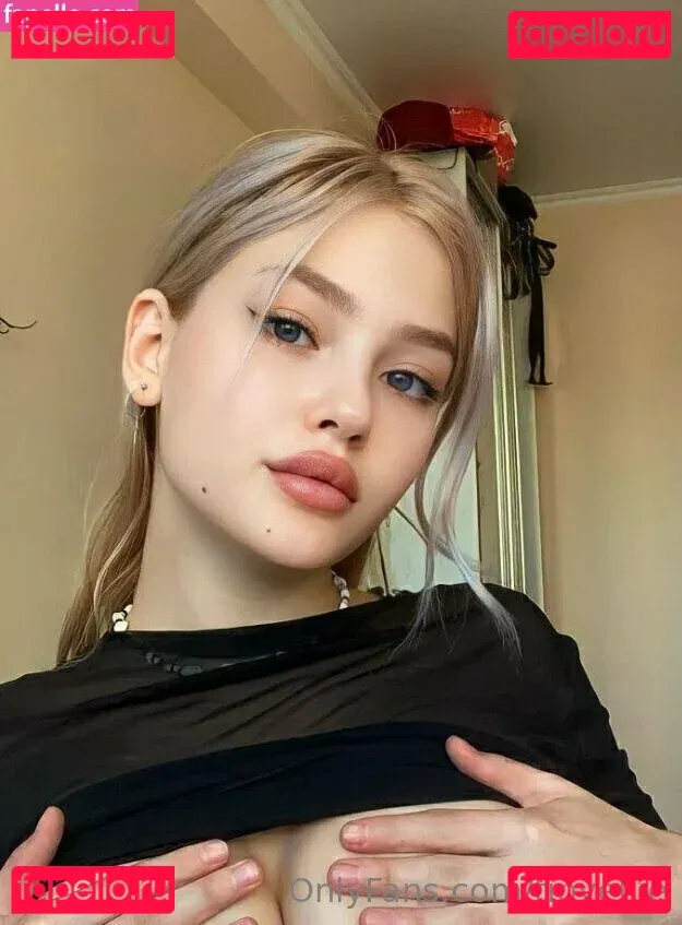 tinyellie Onlyfans Photo Gallery 