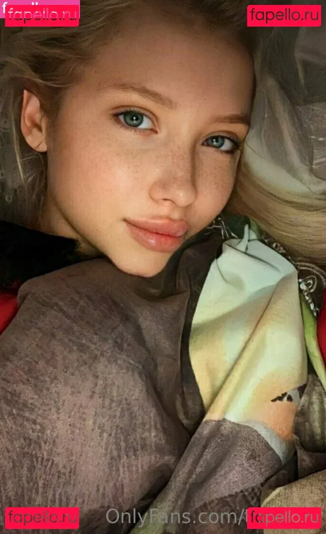 tinyellie Onlyfans Photo Gallery 