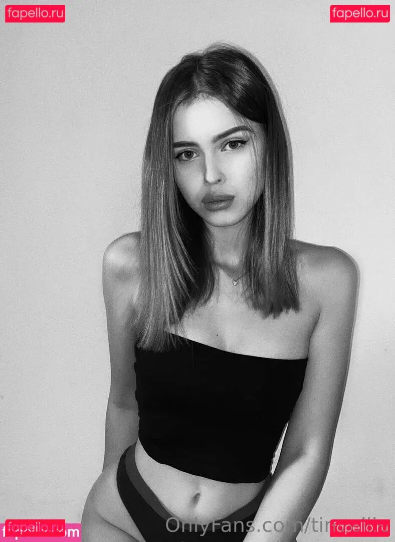 tinyellie Onlyfans Photo Gallery 