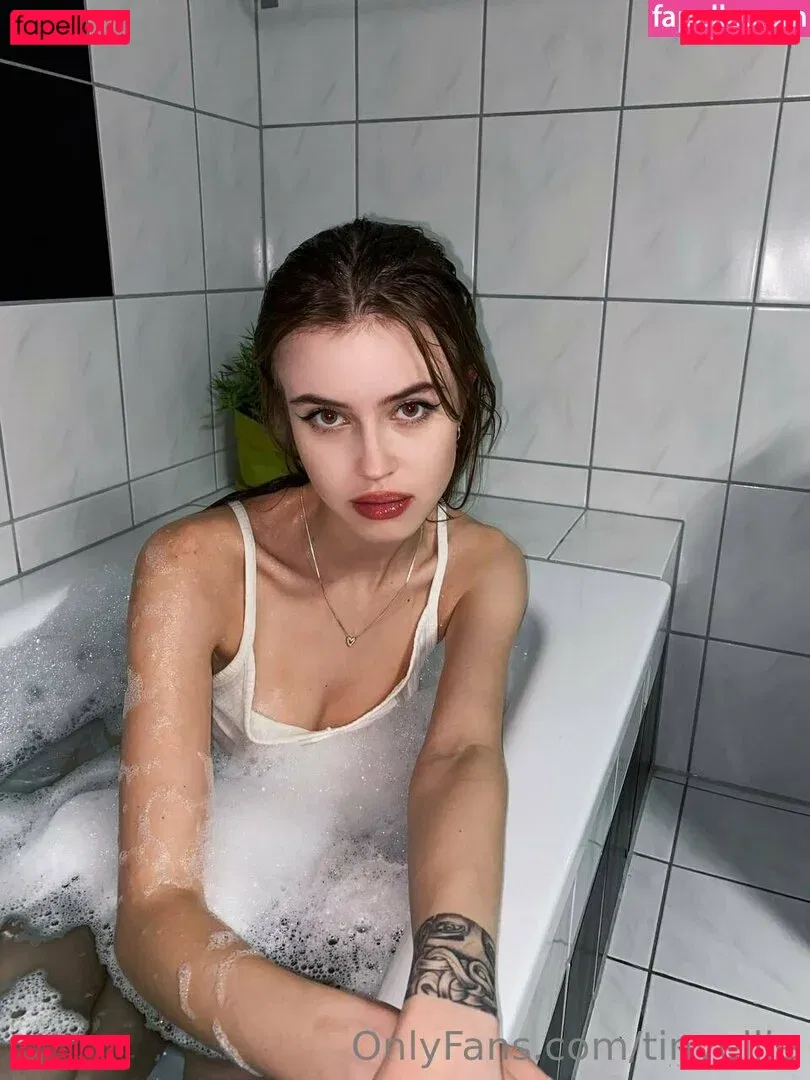 tinyellie Onlyfans Photo Gallery 