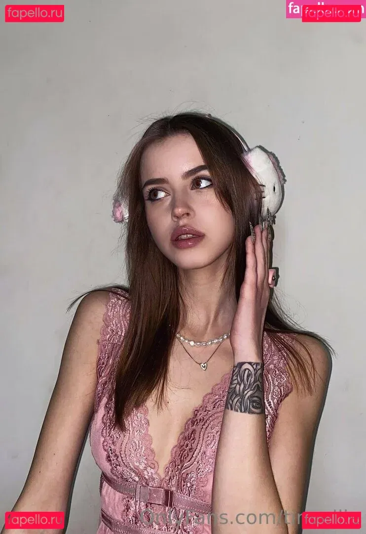 tinyellie Onlyfans Photo Gallery 