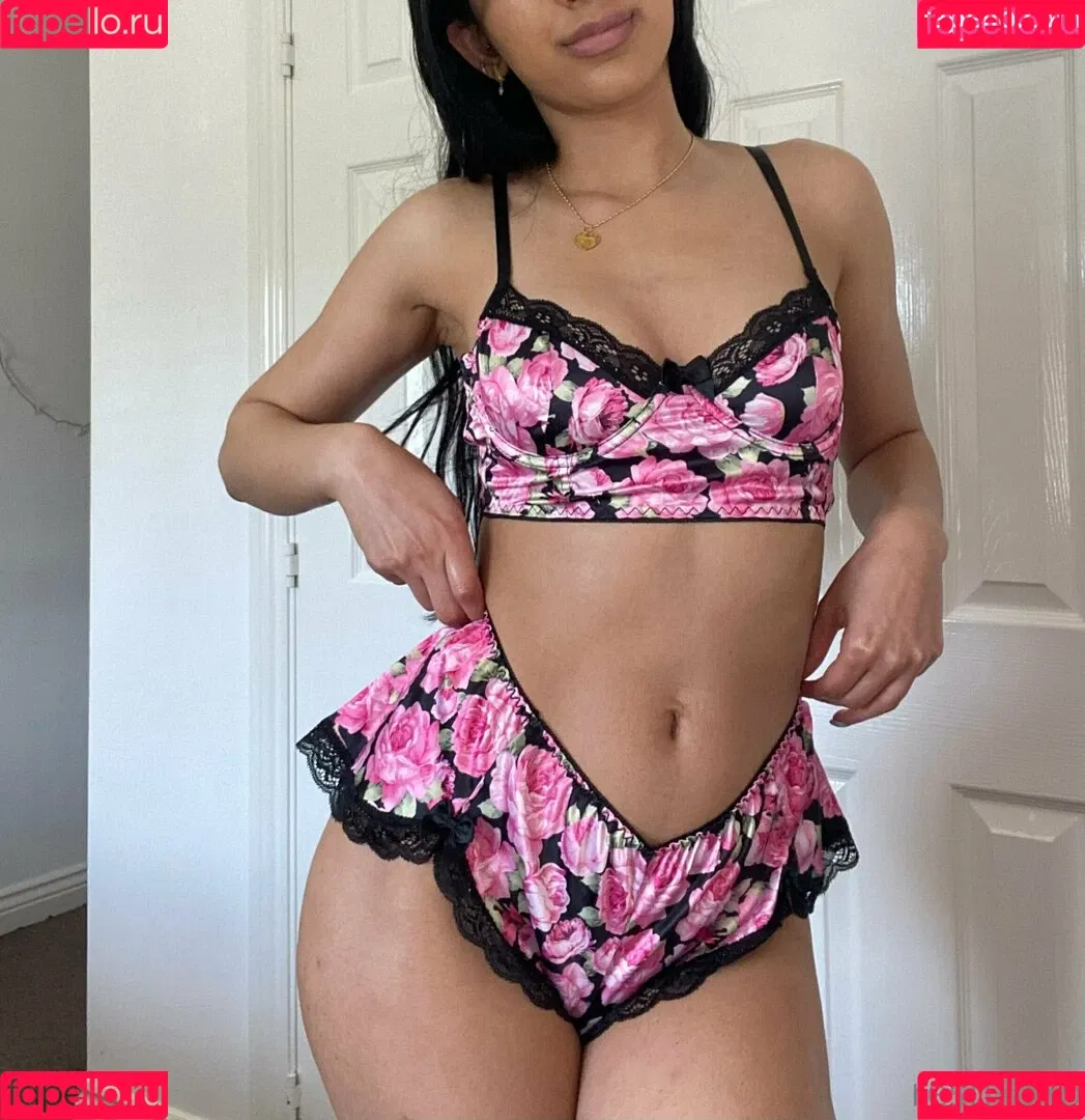 Resh Onlyfans Photo Gallery 