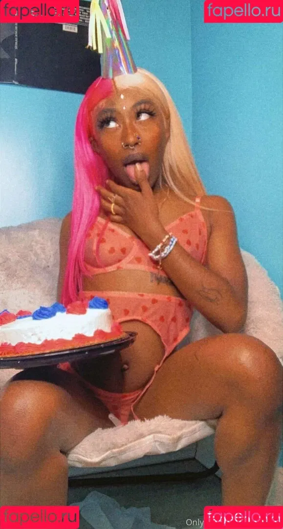 b4dakeez Onlyfans Photo Gallery 