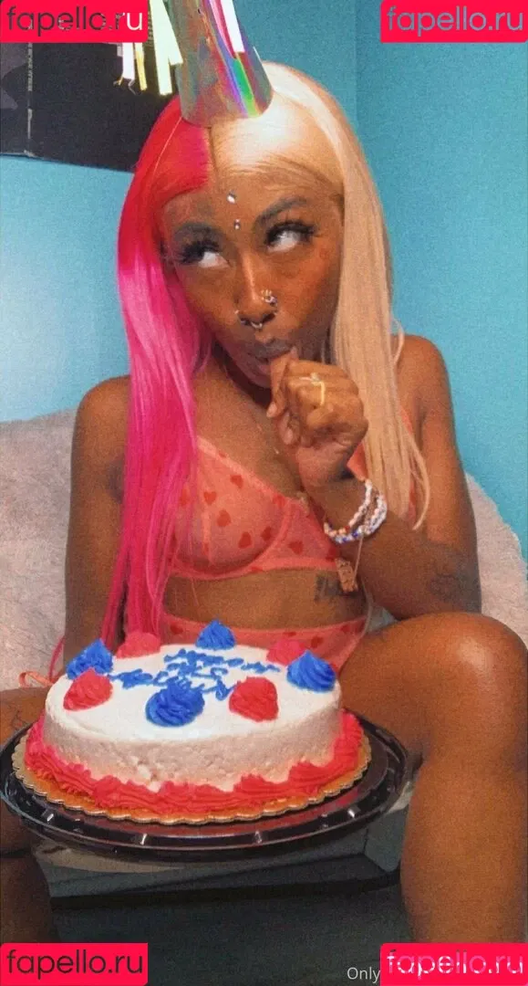 b4dakeez Onlyfans Photo Gallery 