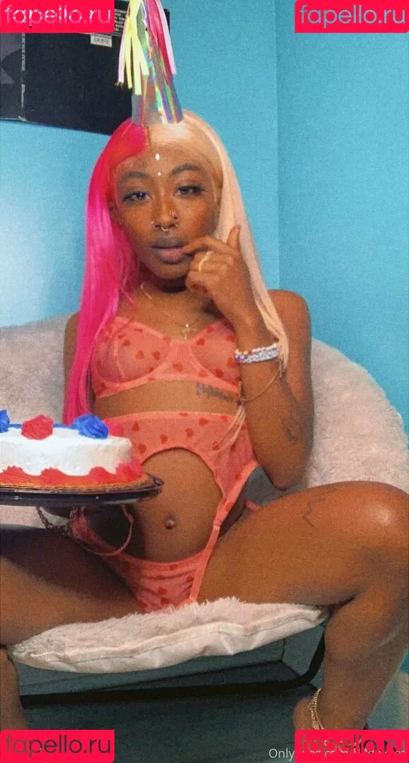 b4dakeez Onlyfans Photo Gallery 