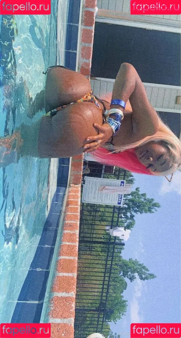 b4dakeez Onlyfans Photo Gallery 