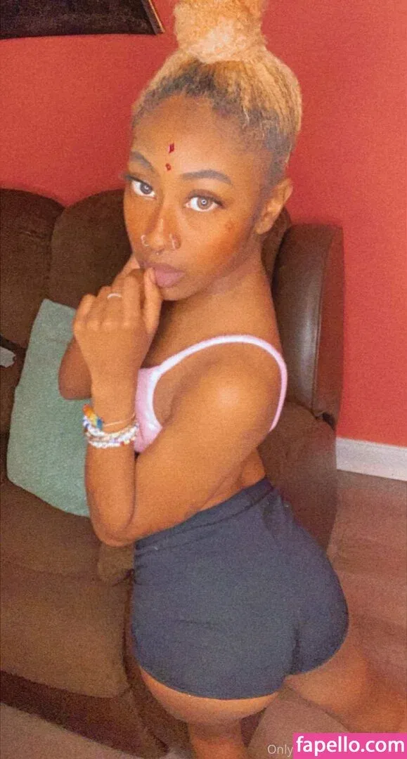 b4dakeez Onlyfans Photo Gallery 