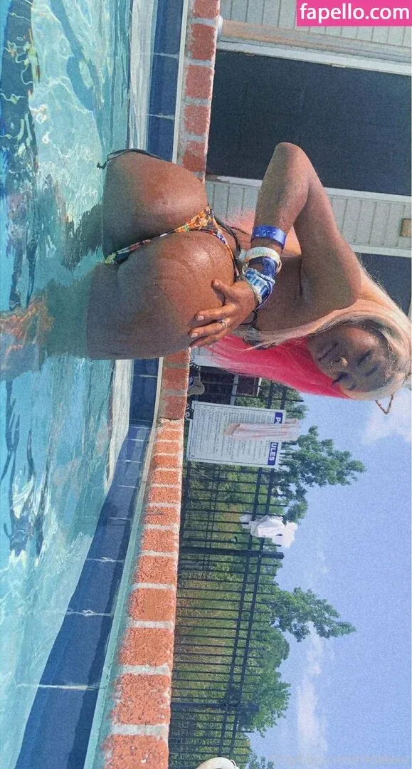 b4dakeez Onlyfans Photo Gallery 