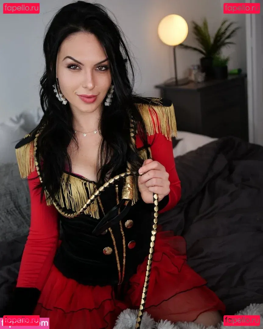 Cindy Brunet Onlyfans Photo Gallery 