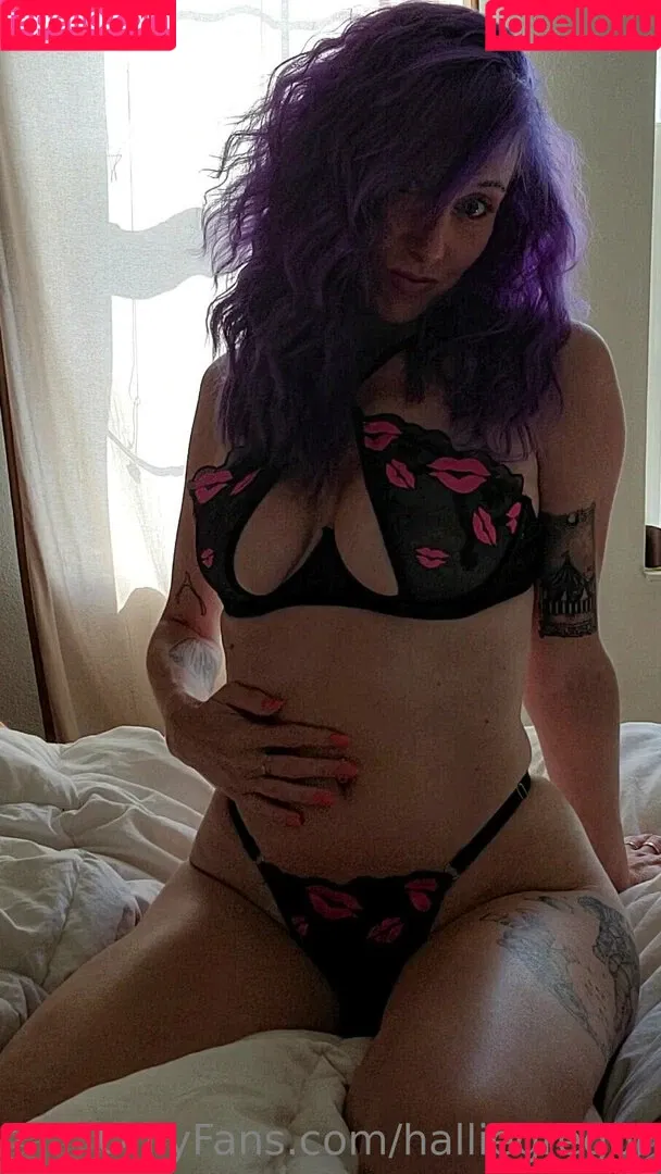 halliegregor Onlyfans Photo Gallery 