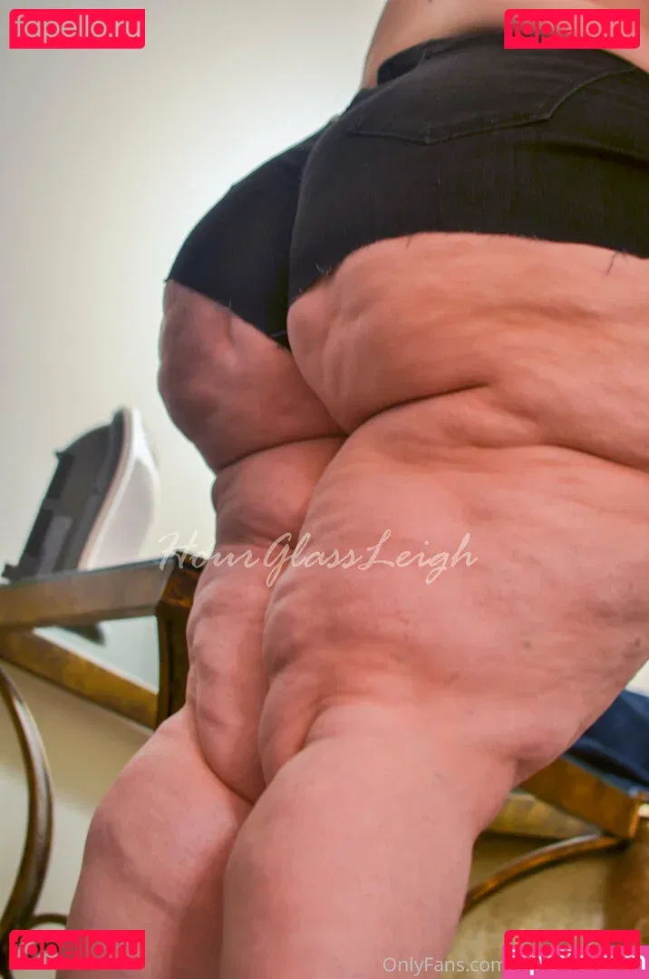 hourglassleigh Onlyfans Photo Gallery 