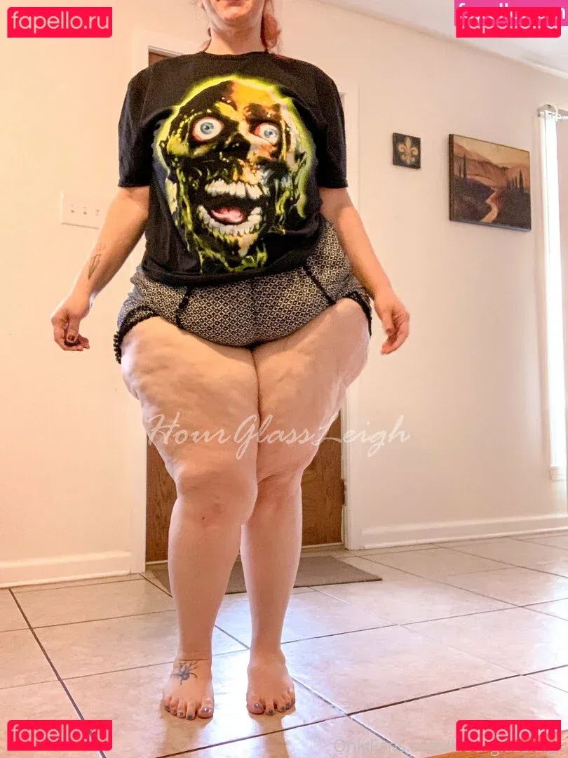 hourglassleigh Onlyfans Photo Gallery 