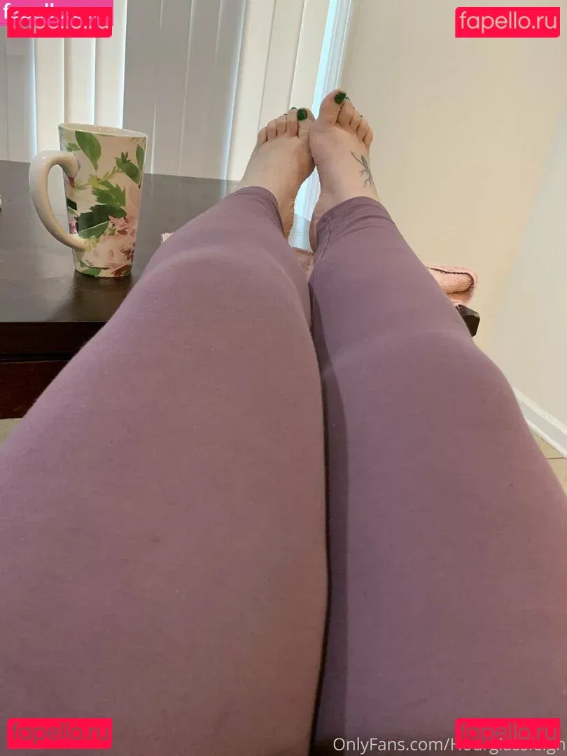 hourglassleigh Onlyfans Photo Gallery 