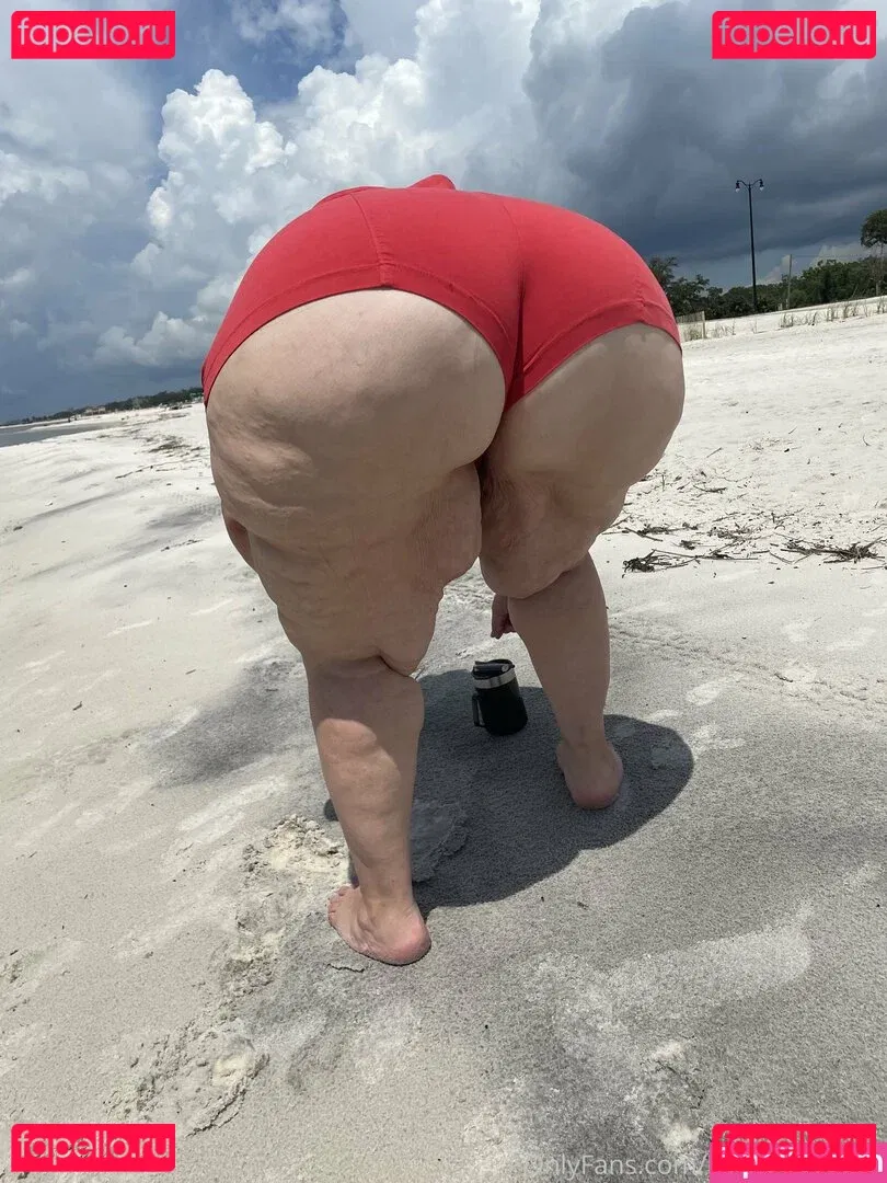 hourglassleigh Onlyfans Photo Gallery 