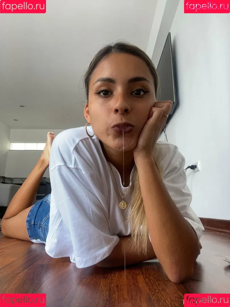 princess_enola Onlyfans Photo Gallery 