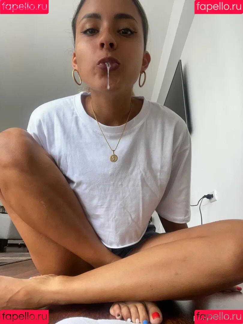 princess_enola Onlyfans Photo Gallery 