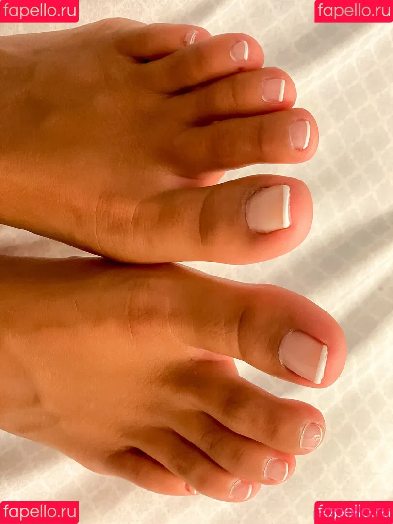 princess_enola Onlyfans Photo Gallery 