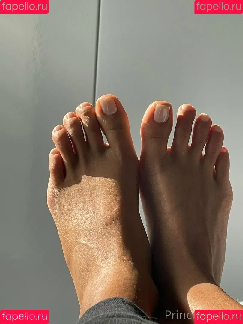princess_enola Onlyfans Photo Gallery 