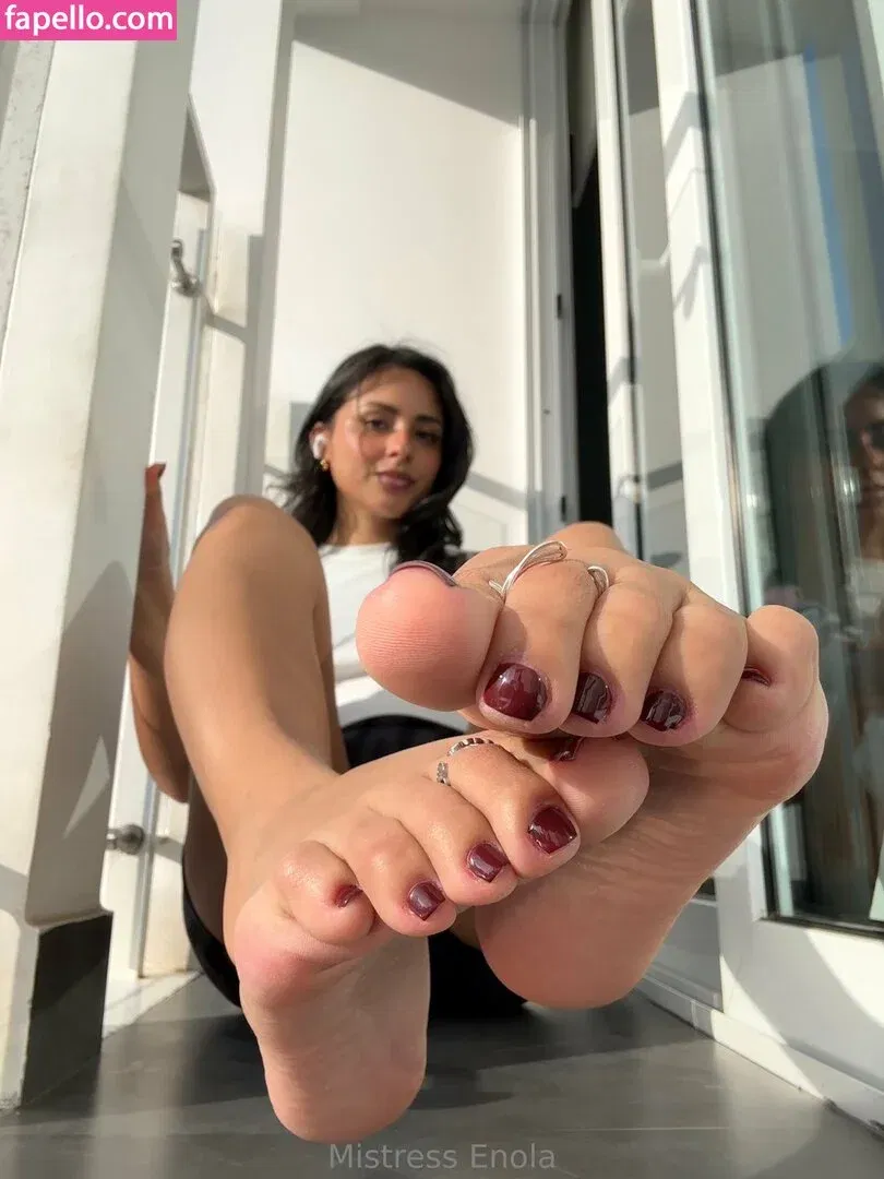 princess_enola Onlyfans Photo Gallery 