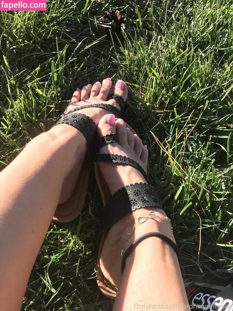 bronwynnrosee Onlyfans Photo Gallery 