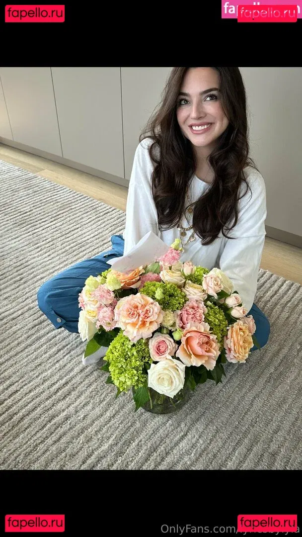 lyricsbylyla Onlyfans Photo Gallery 