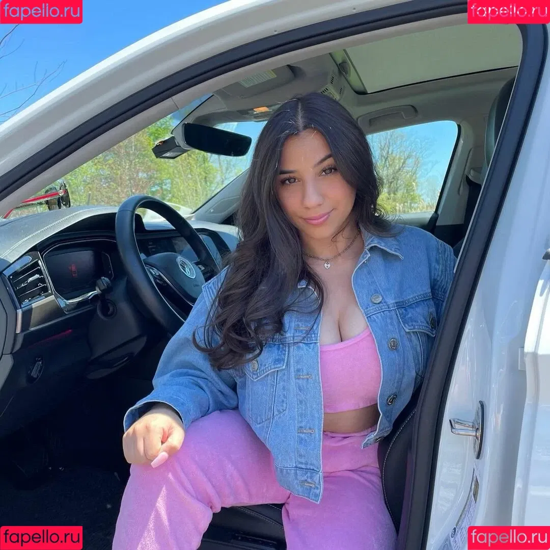 Emma P Onlyfans Photo Gallery 