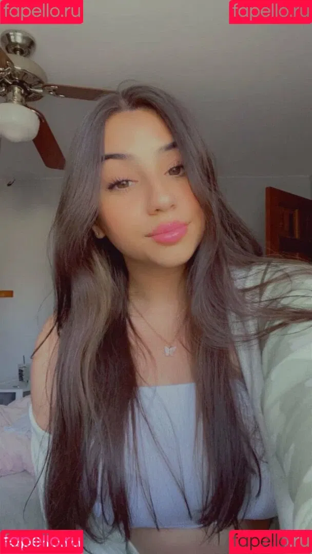 Emma P Onlyfans Photo Gallery 