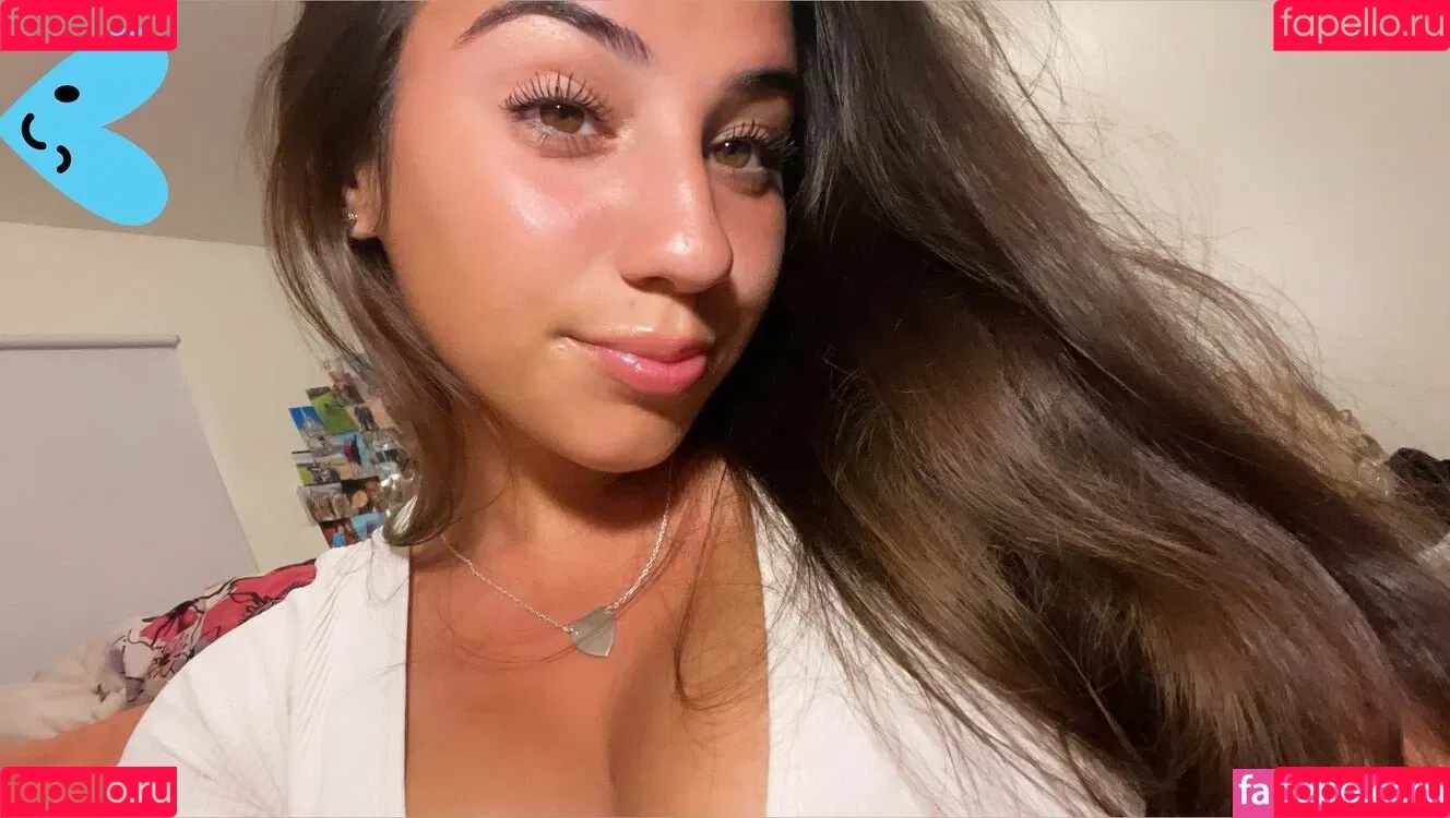 Emma P Onlyfans Photo Gallery 