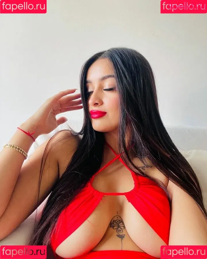 Seleneitor Onlyfans Photo Gallery 