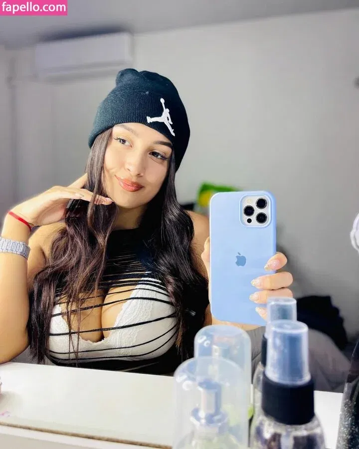 Seleneitor Onlyfans Photo Gallery 