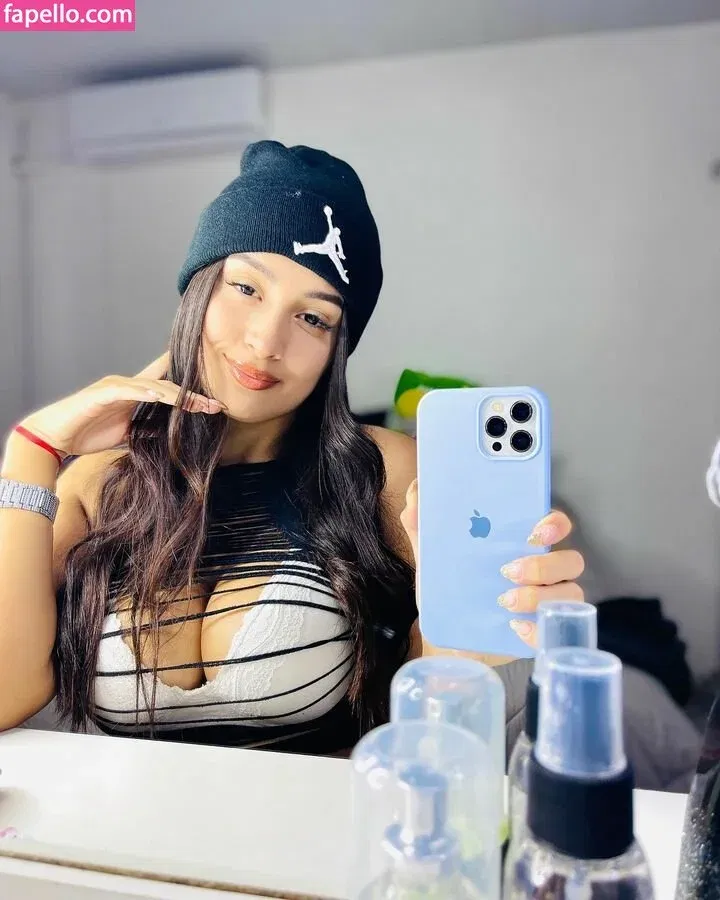 Seleneitor Onlyfans Photo Gallery 