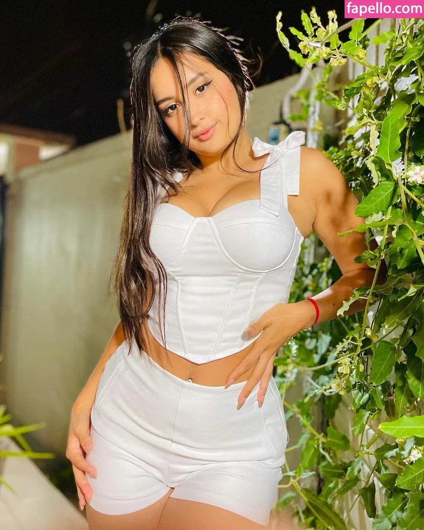 Seleneitor Onlyfans Photo Gallery 