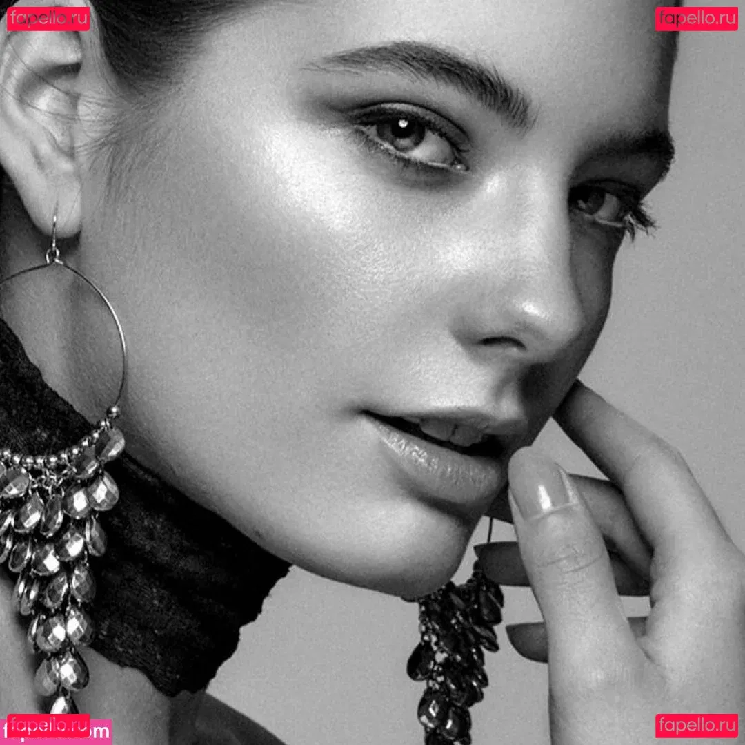 Lea Chloé Onlyfans Photo Gallery 