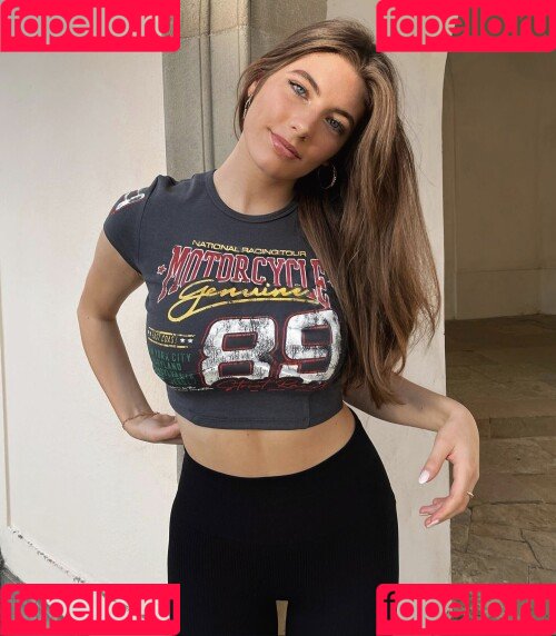 Lea Chloé Onlyfans Photo Gallery 