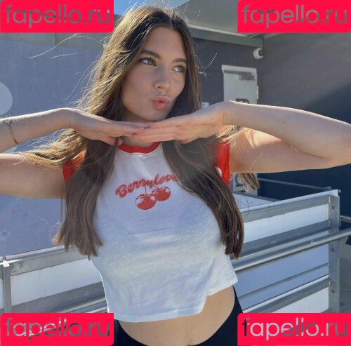 Lea Chloé Onlyfans Photo Gallery 