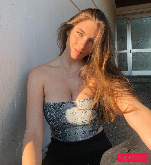 Lea Chloé Nude Onlyfans Photo 5