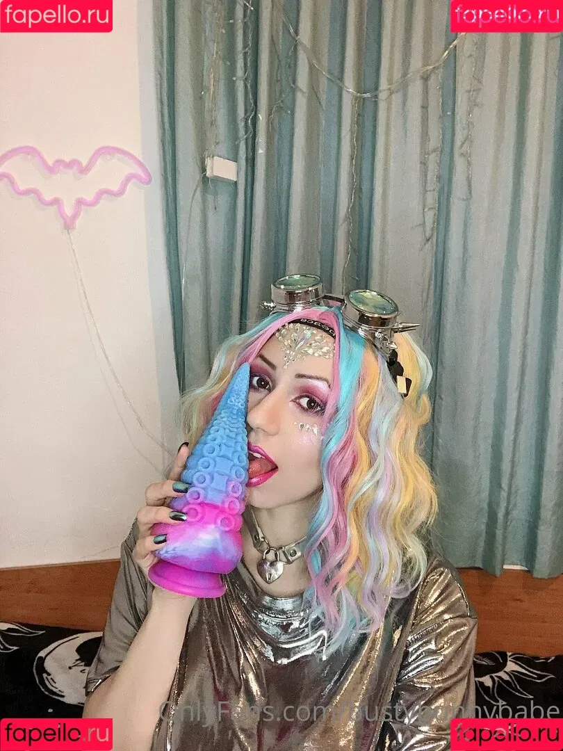 bustybunnybabe Onlyfans Photo Gallery 