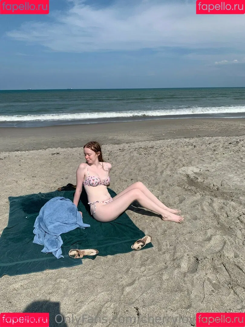 Cherrylovebombb Onlyfans Photo Gallery 