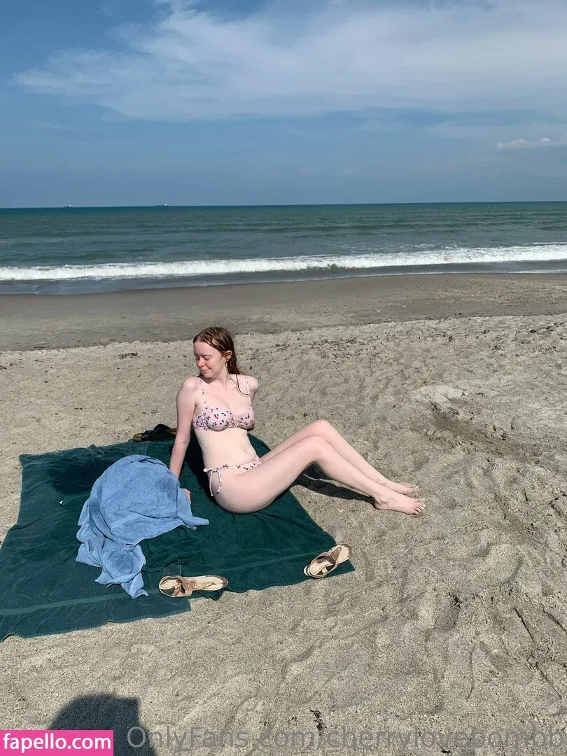 Cherrylovebombb Onlyfans Photo Gallery 