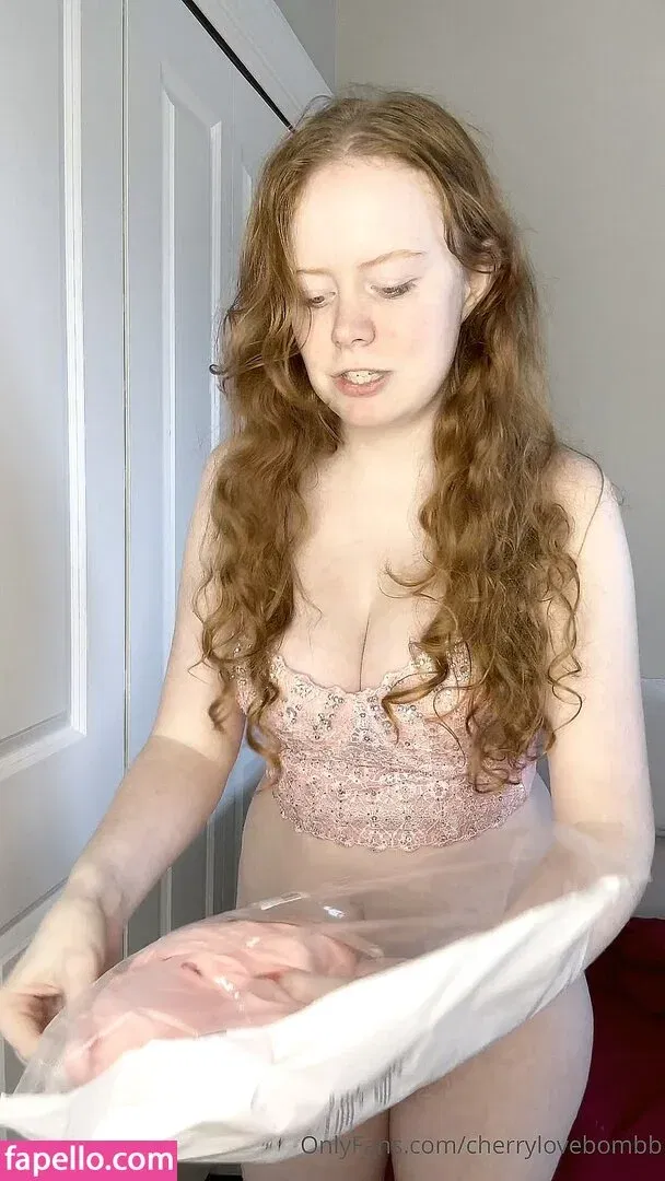 Cherrylovebombb Onlyfans Photo Gallery 