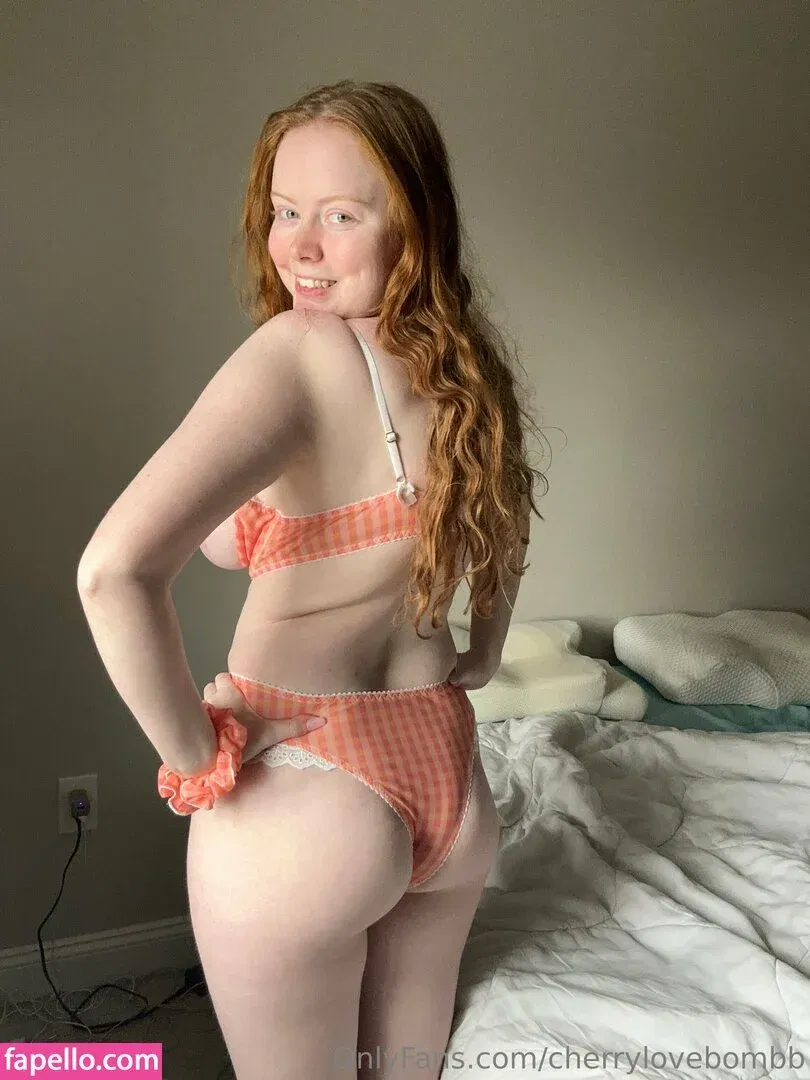 Cherrylovebombb Onlyfans Photo Gallery 