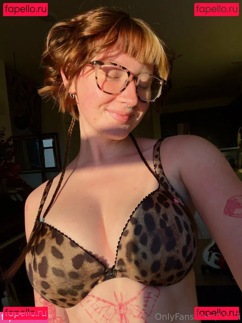 Luvliii Onlyfans Photo Gallery 