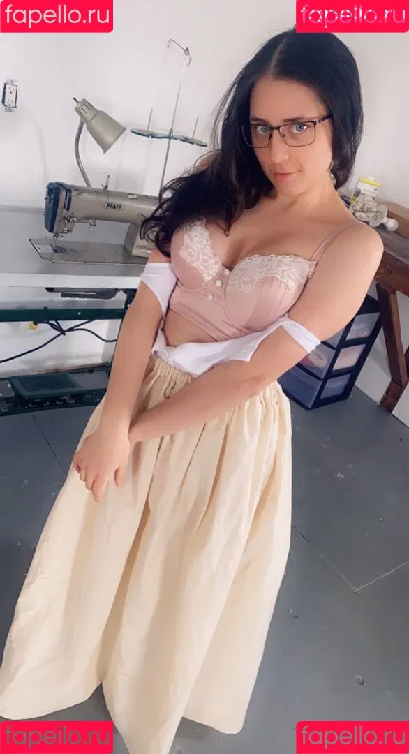 Sexy Saffron Onlyfans Photo Gallery 